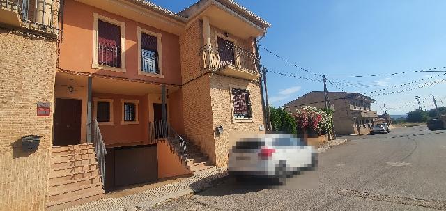 Imagen 1 Inmueble 304038 - Casa Adosada en venta en Hellín / Pedanía Hellinera de Isso, cercano al campo de futbol
