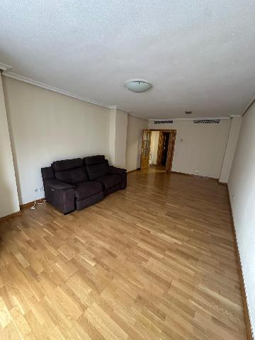 Imagen 1 Inmueble 288213 - Piso en alquiler en Madrid / Próximo a renfe