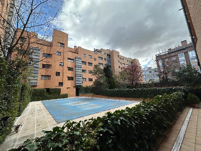 Imagen 1 Inmueble 295839 - Piso en venta en Madrid / Próximo metro Legazpi