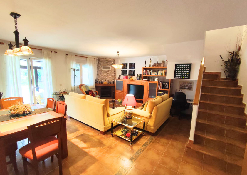 Imagen 4 Casa en venta en Espinar El / Próximo a la Estación de tren