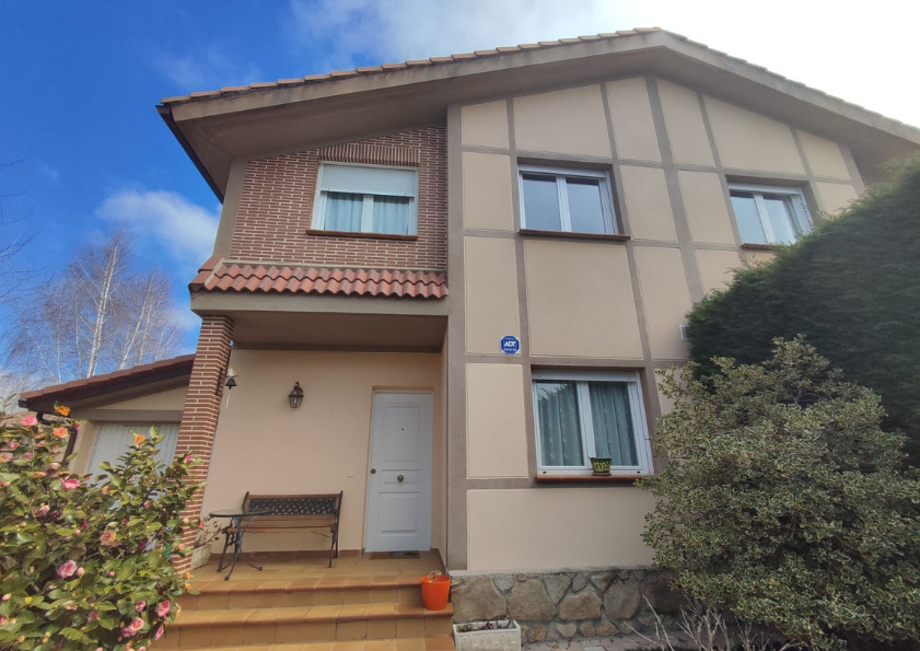 Imagen 24 Casa en venta en Espinar El / Próximo a la Estación de tren