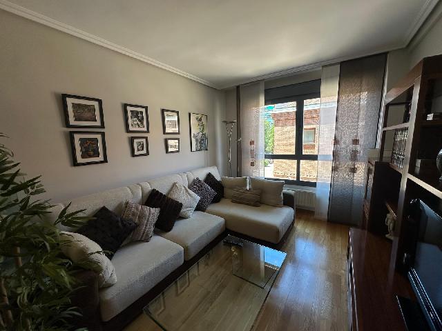 Imagen 2 Inmueble 302721 - Piso en venta en Madrid / Próximo a Atocha