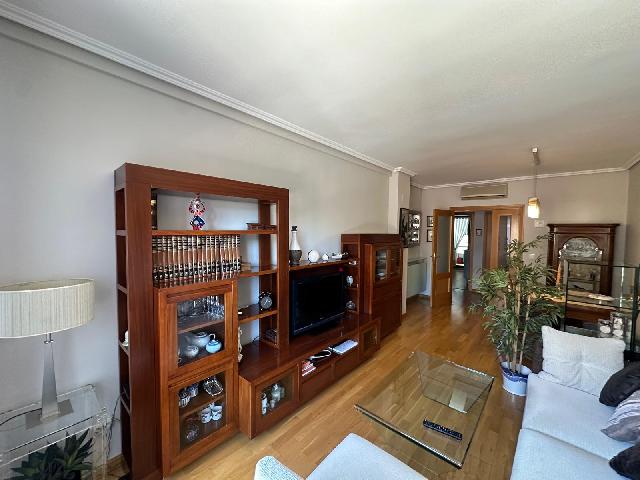 Imagen 1 Inmueble 302721 - Piso en venta en Madrid / Próximo a Atocha