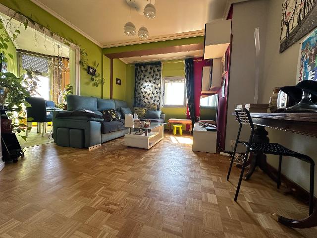 Imagen 1 Inmueble 303108 - Piso en venta en Madrid / Próximo Plaza Conde de Casal