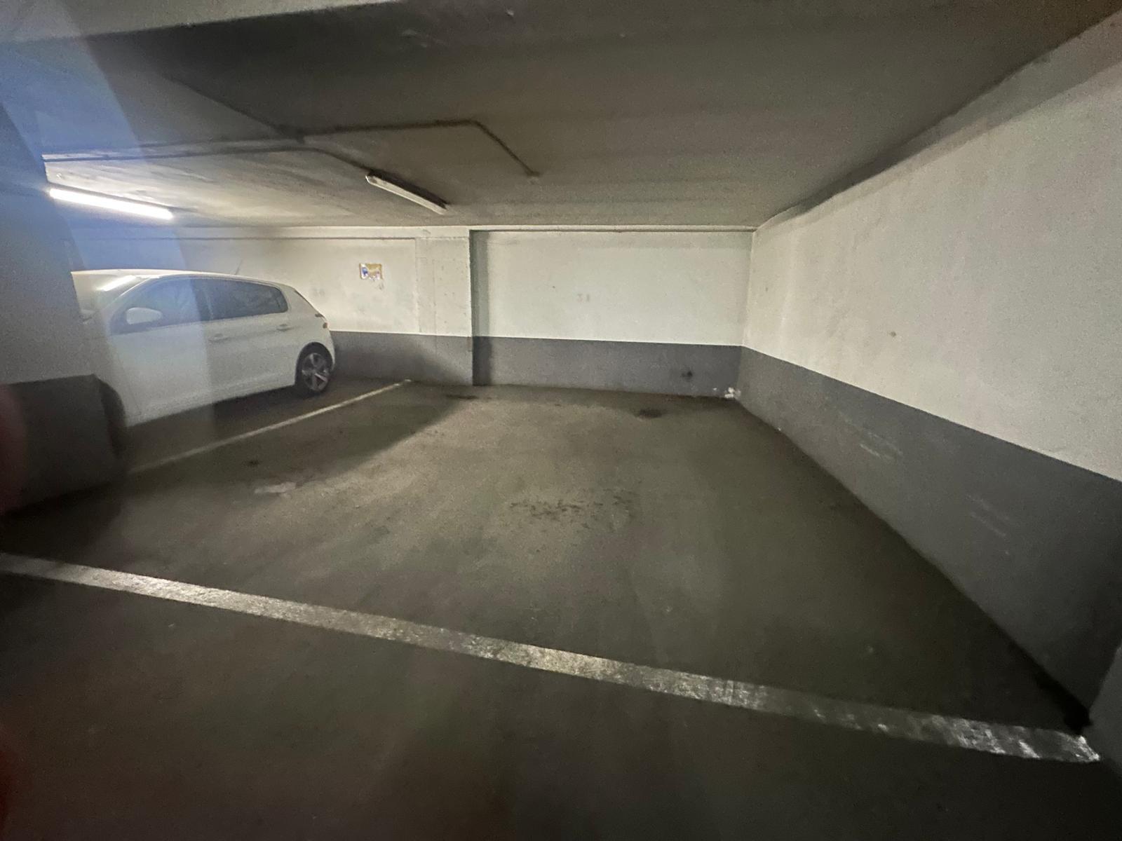 Imagen 8 Parking Coche en venta en Madrid / Próximo a Cercanías Delicias