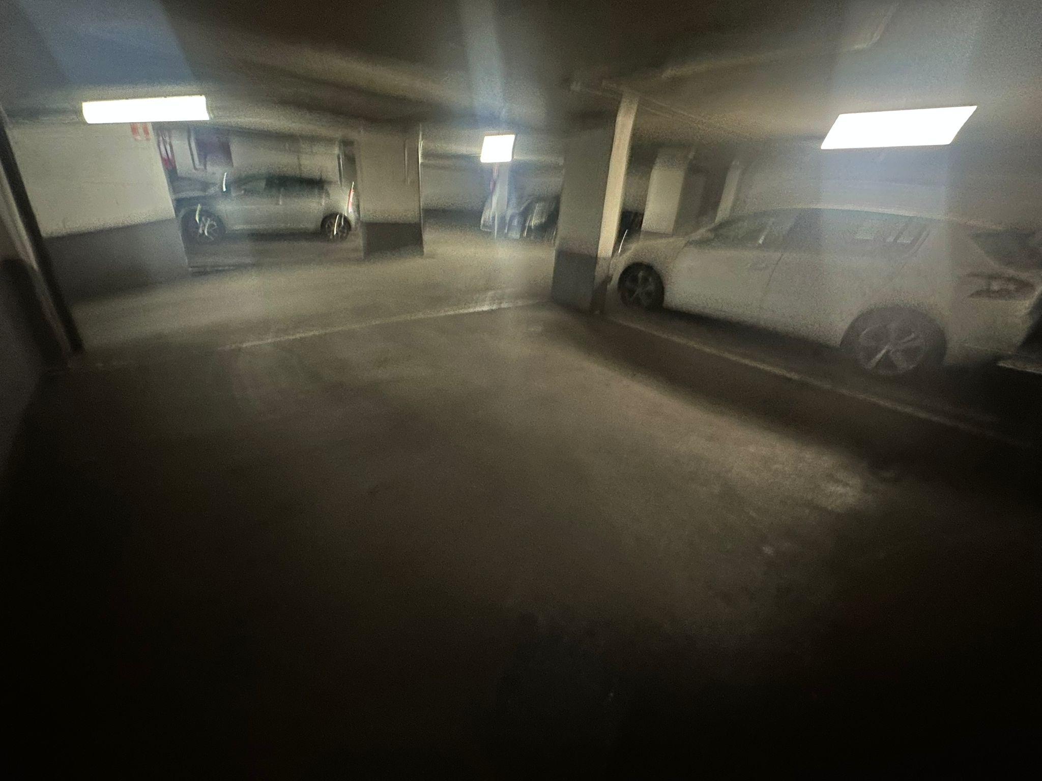 Imagen 3 Parking Coche en venta en Madrid / Próximo a Cercanías Delicias