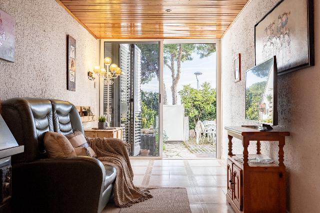 Imagen 6 Inmueble 300009 - Apto. Playa en venta en Salou / Apartamento en C/ Cal-lipolis con licencia turística.