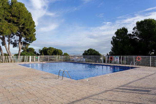 Imagen 15 Inmueble 300009 - Apto. Playa en venta en Salou / Apartamento en C/ Cal-lipolis con licencia turística.