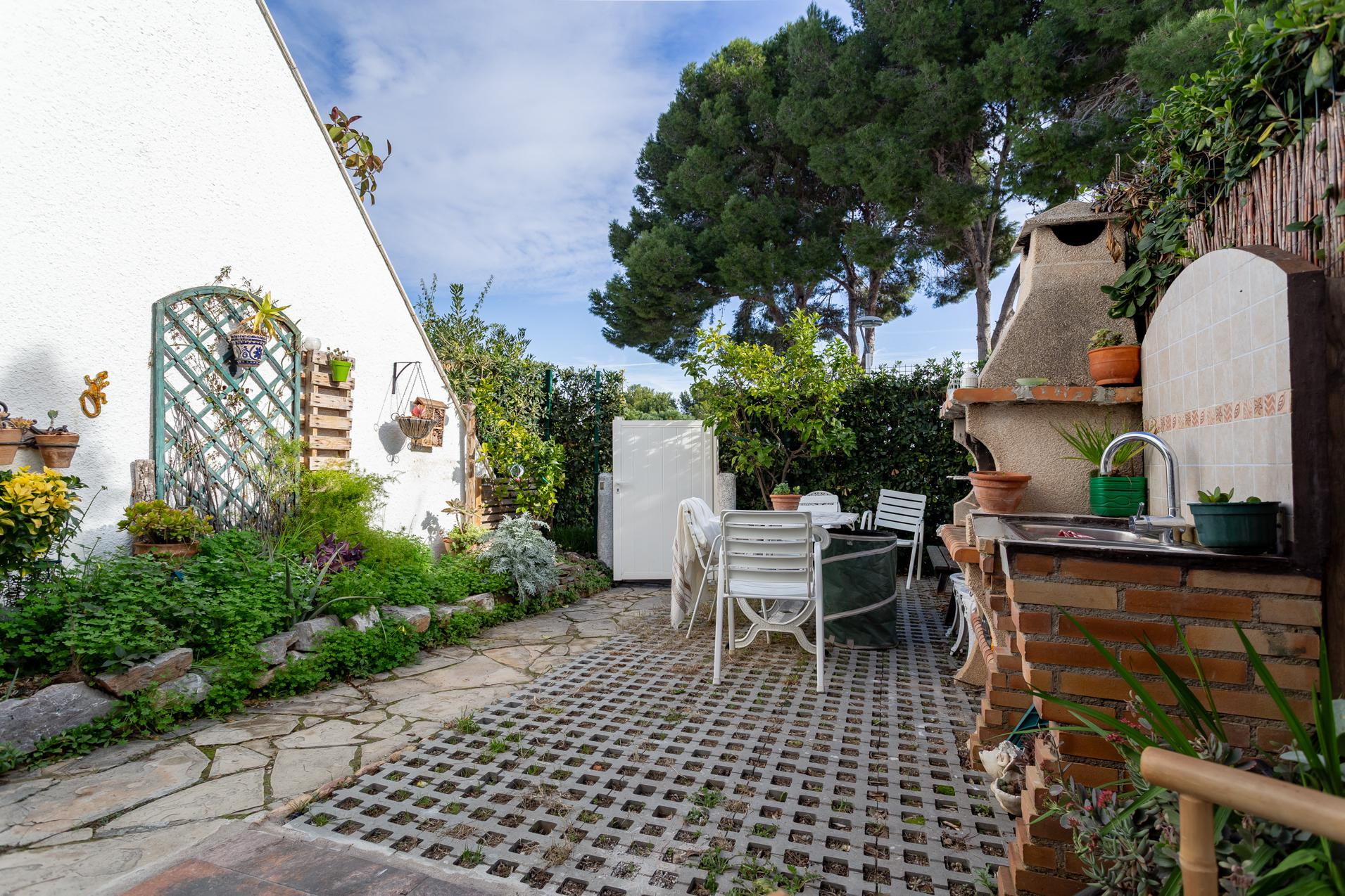 Imagen 4 Apto. Playa en venta en Salou / Apartamento en C/ Cal-lipolis con licencia turística.