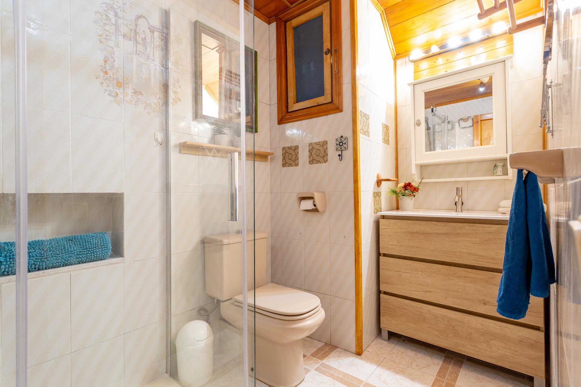 Imagen 33 Apto. Playa en venta en Salou / Apartamento en C/ Cal-lipolis con licencia turística.