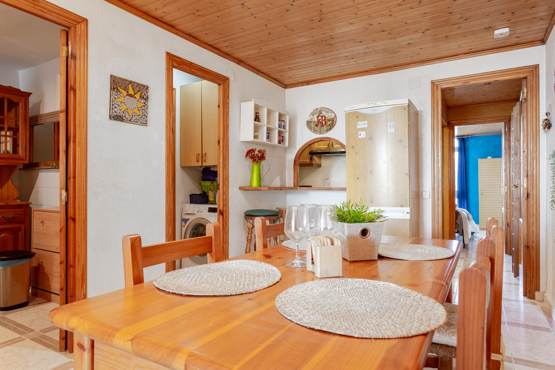 Imagen 35 Apto. Playa en venta en Salou / Apartamento en C/ Cal-lipolis con licencia turística.