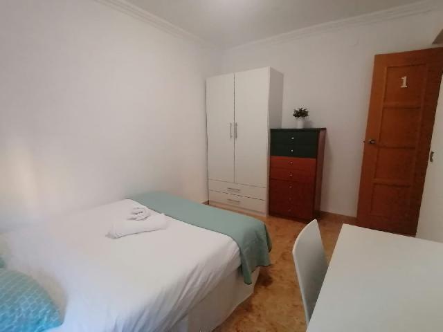 Imagen 21 Inmueble 300628 - Piso en venta en Reus / A 10 minutos del centro de Reus.