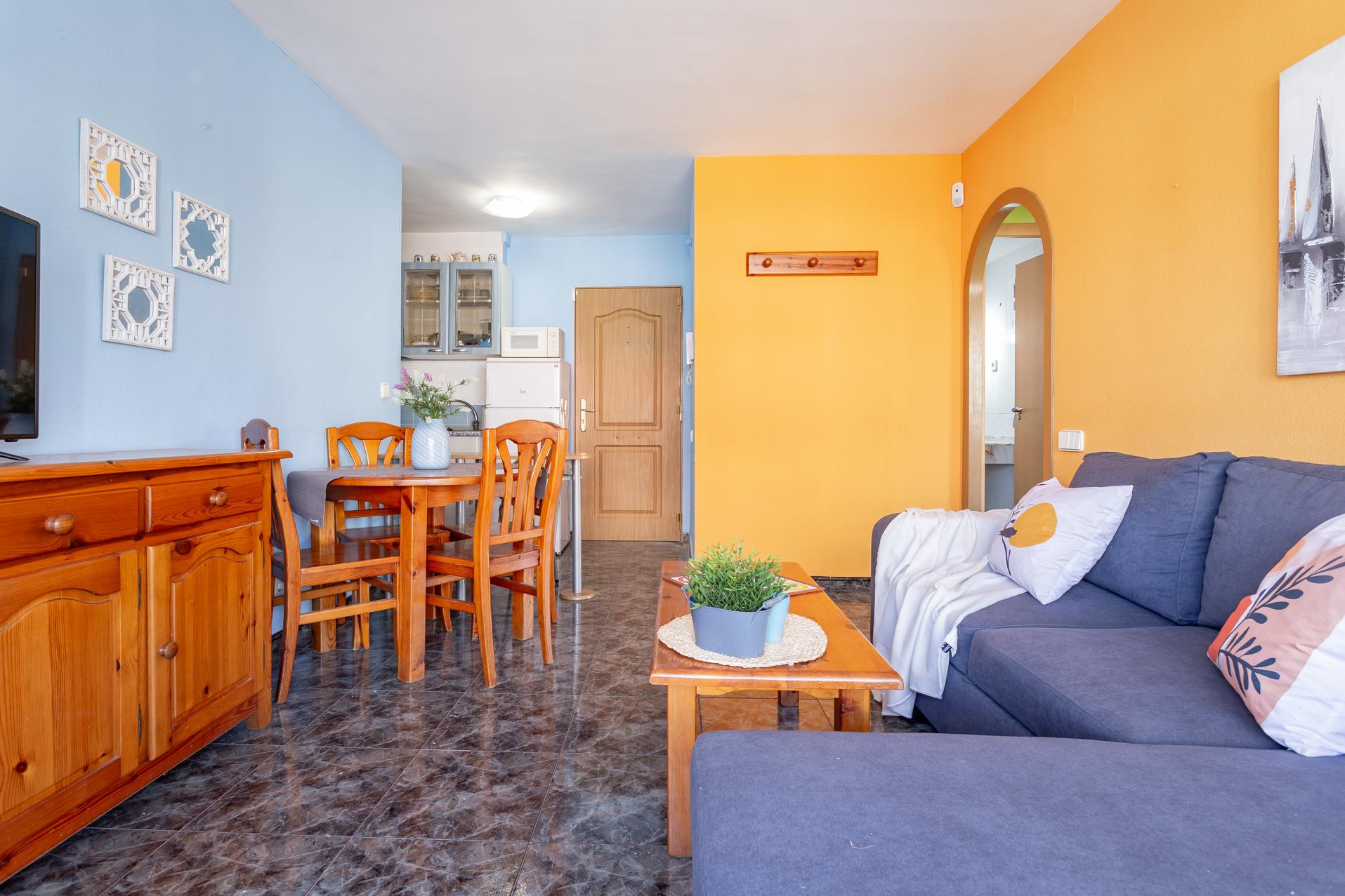 Imagen 3 Apto. Playa en venta en Salou / Piso de 2 habitaciones en venta en calle Priorat, Salou