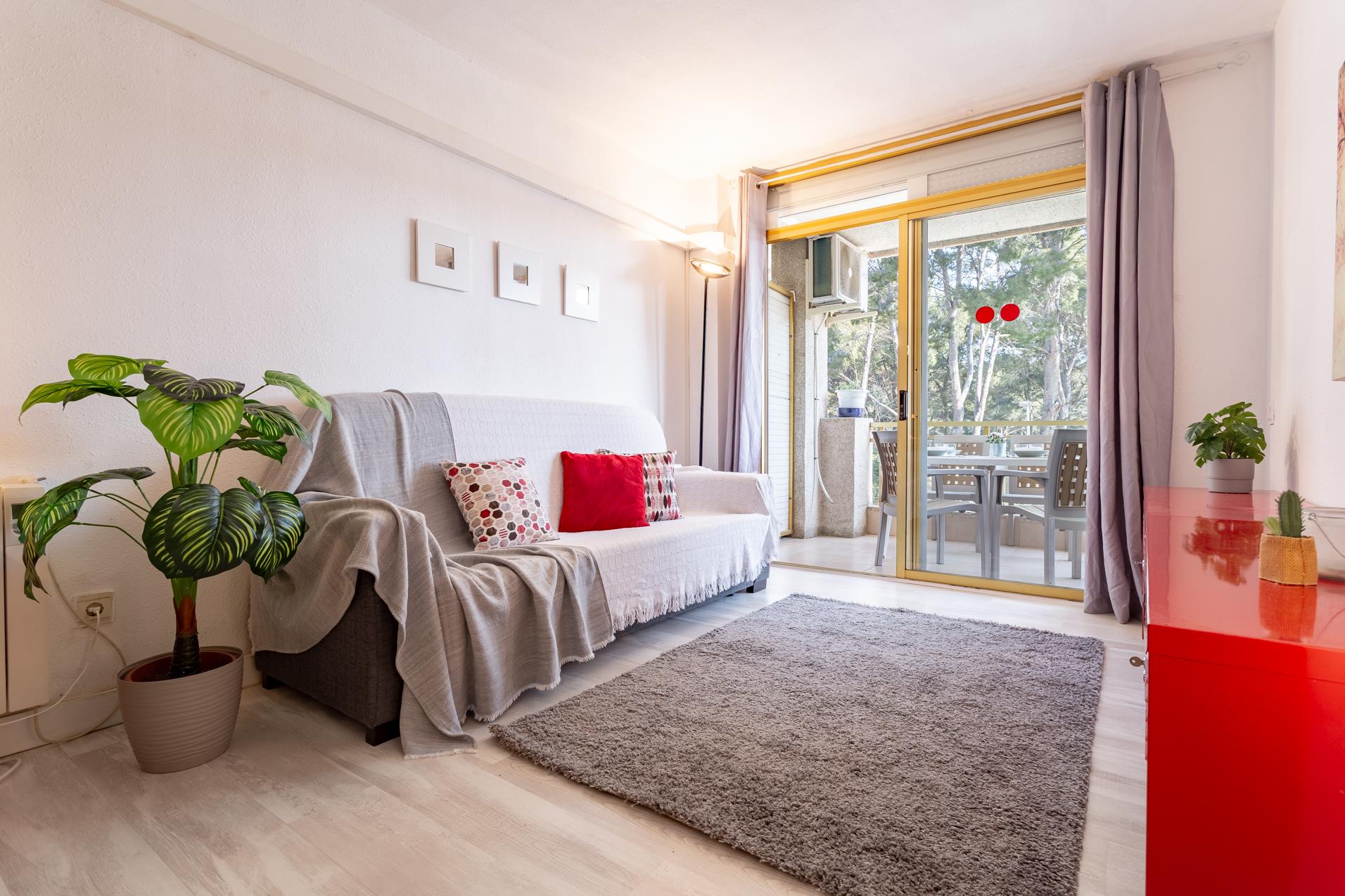 Imagen 2 Apto. Playa en venta en Salou / Ubicado en la zona Eixample de Salou a 500m de la playa