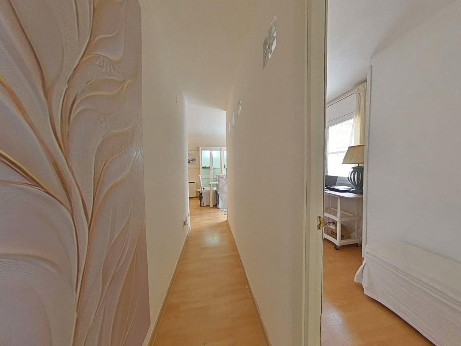 Imagen 17 Piso en venta en Salou / Planta baja ubicada en pleno centro de Salou.