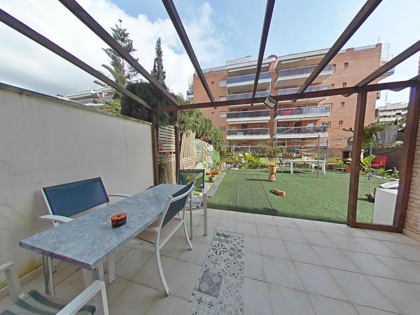 Imagen 9 Piso en venta en Salou / Planta baja ubicada en pleno centro de Salou.