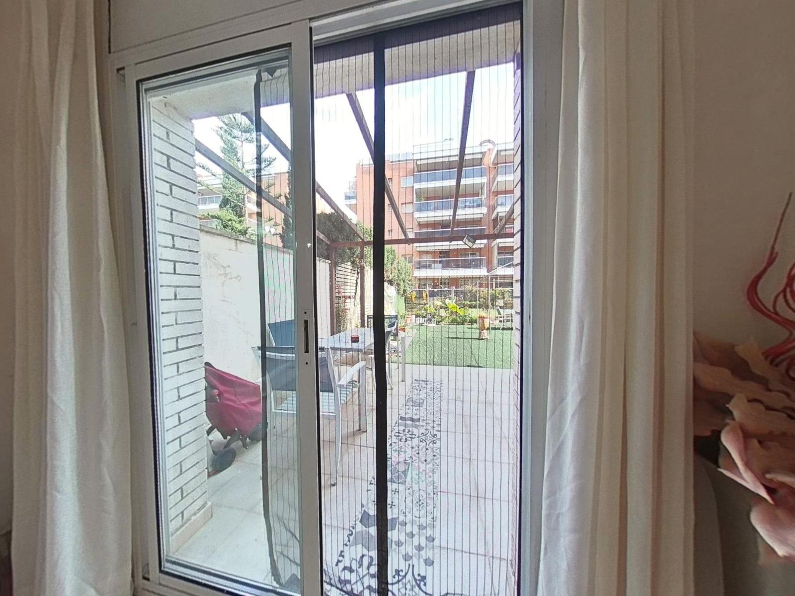 Imagen 21 Piso en venta en Salou / Planta baja ubicada en pleno centro de Salou.