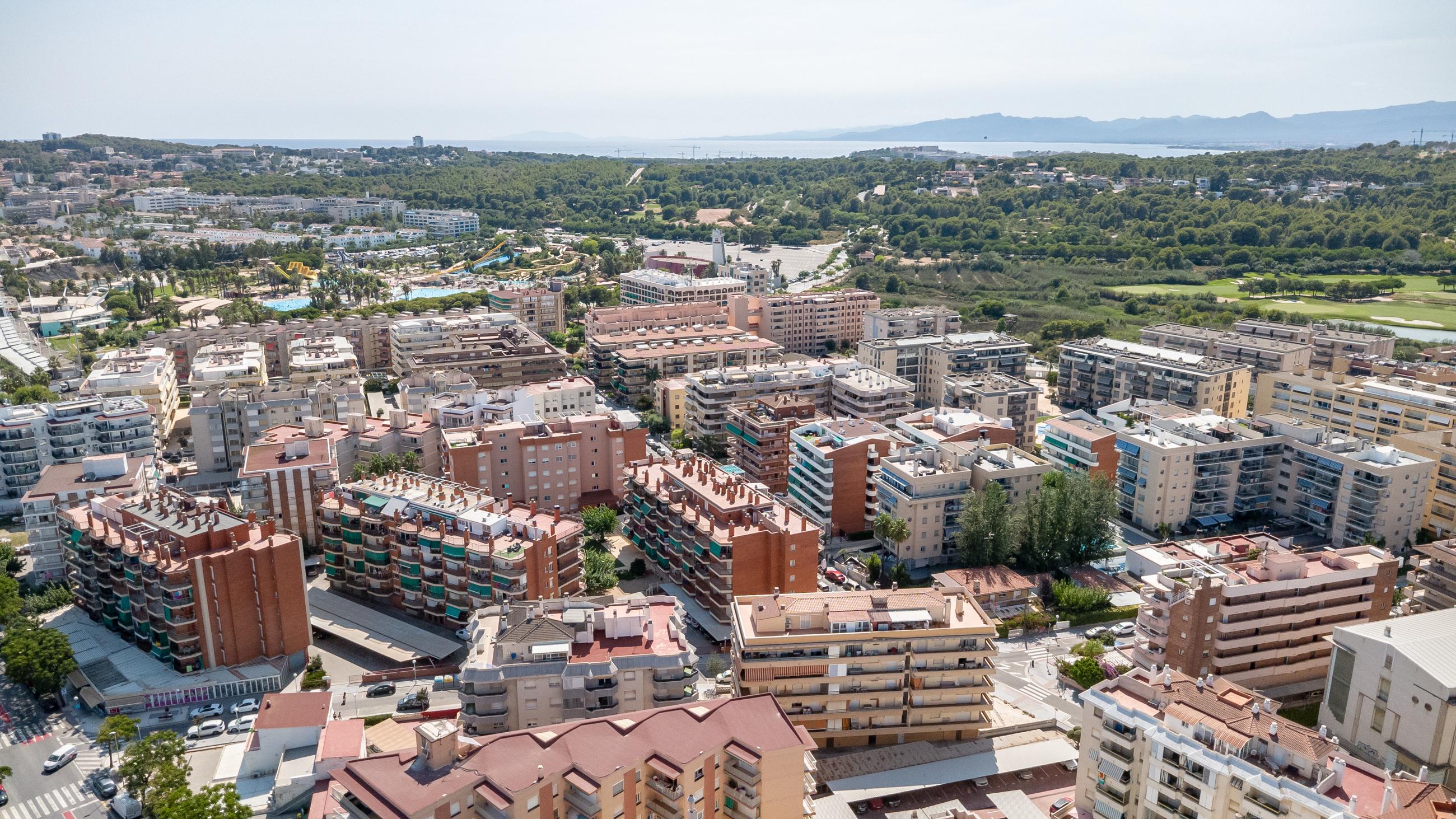 Imagen 37 Ático en venta en Vila-seca / A 5 minutos de la playa de La Pineda.