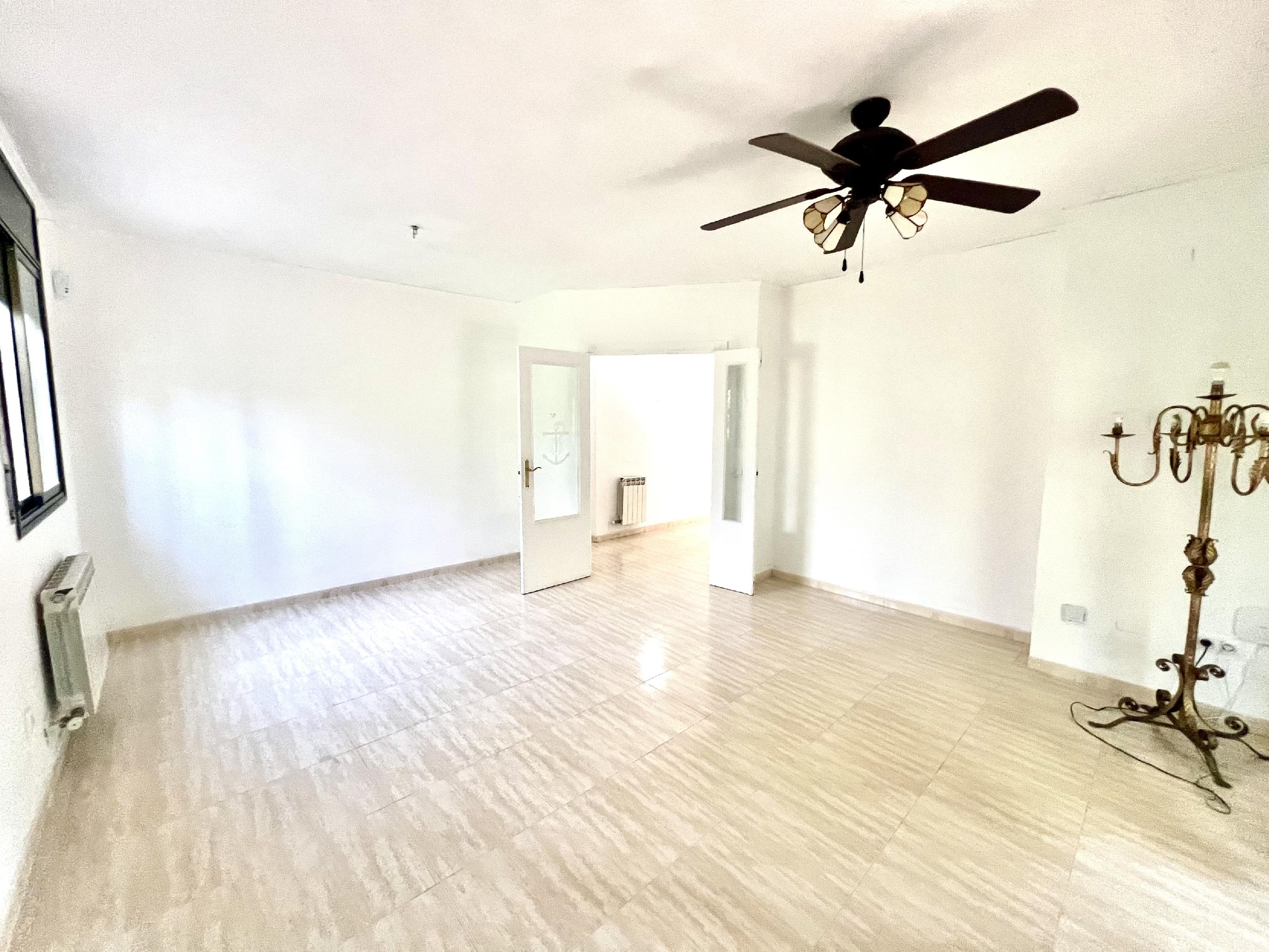 Imagen 6 Casa en venta en Cambrils / Ubicada en zona tranquila y residencial de Vilafortuny