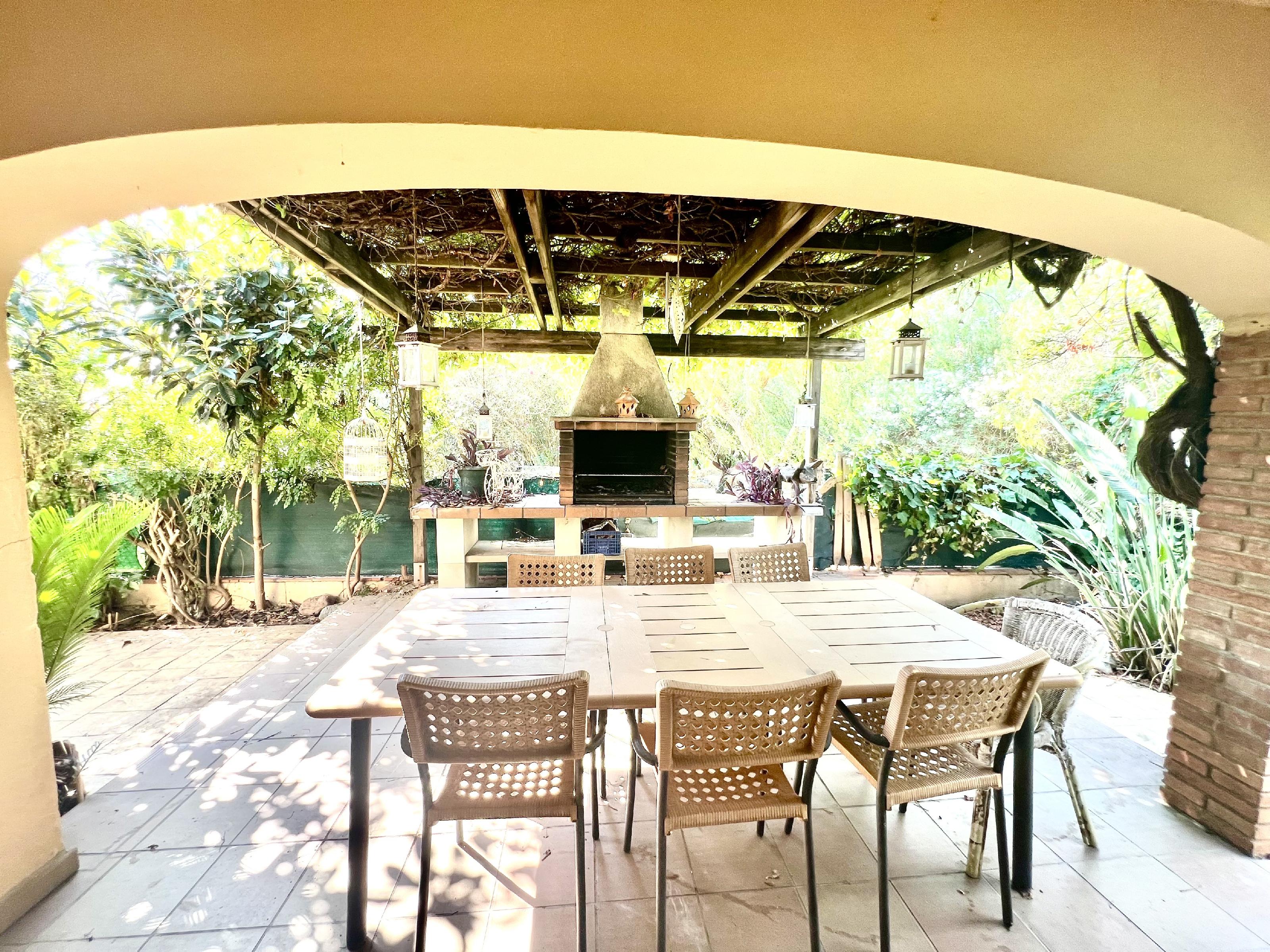 Imagen 31 Casa en venta en Cambrils / Ubicada en zona tranquila y residencial de Vilafortuny