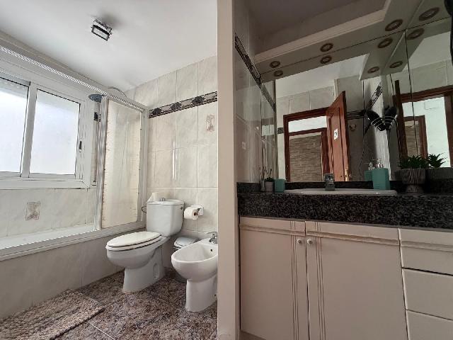 Imagen 8 Inmueble 302563 - Casa Aislada en venta en Sant Jaume Dels Domenys / Casa individual en la prestigiosa urb. ...