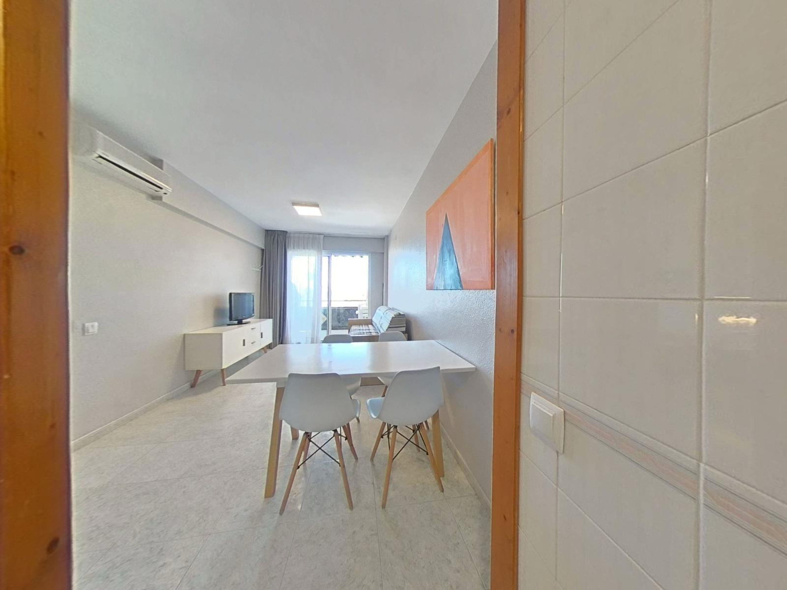 Imagen 5 Apto. Playa en venta en Salou / Apartamento ubicado en la zona Estival Park La Pineda.