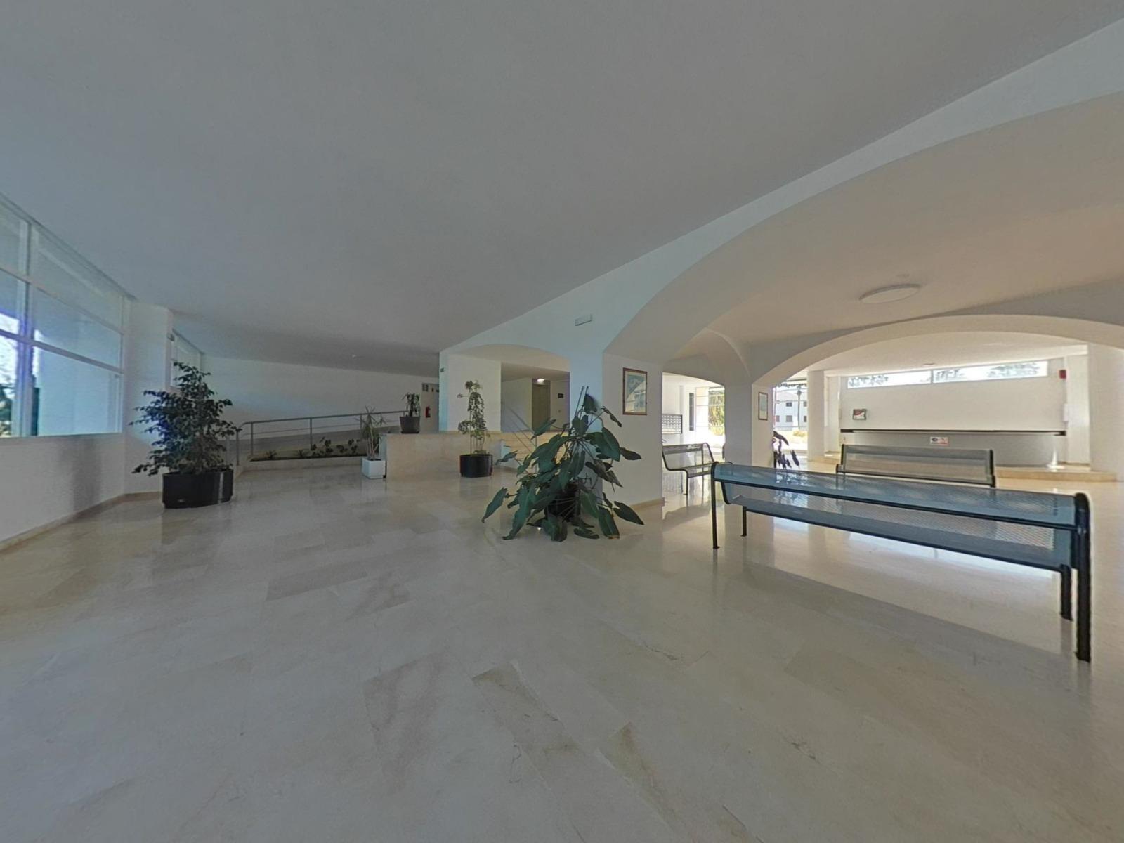 Imagen 29 Apto. Playa en venta en Salou / Apartamento ubicado en la zona Estival Park La Pineda.