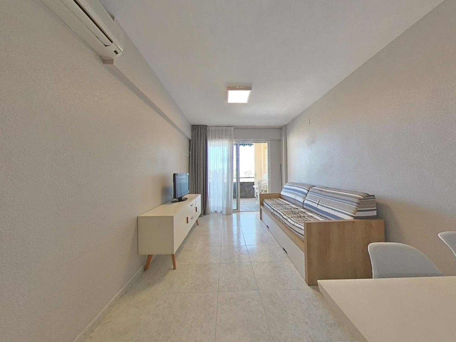 Imagen 4 Apto. Playa en venta en Salou / Apartamento ubicado en la zona Estival Park La Pineda.