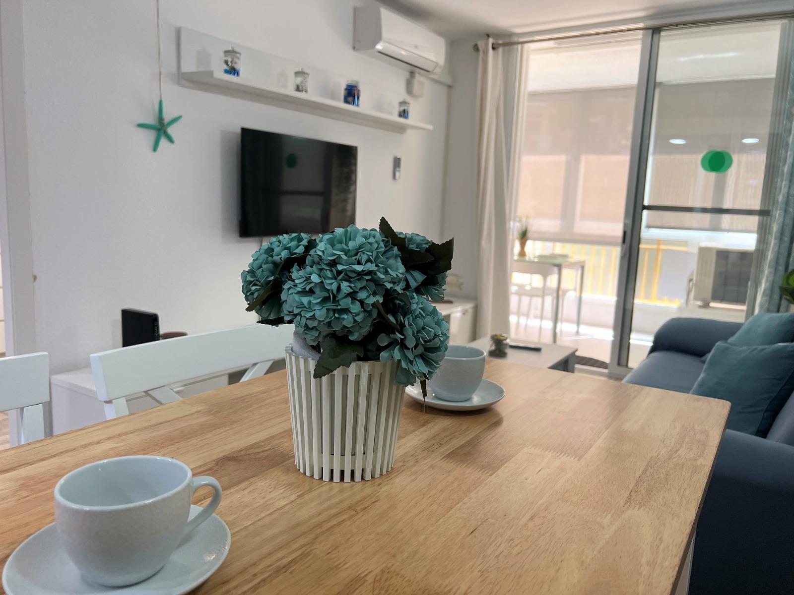 Imagen 1 Apto. Playa en venta en Salou /  Apartamento a pocos pasoso de la Playa Capellans.