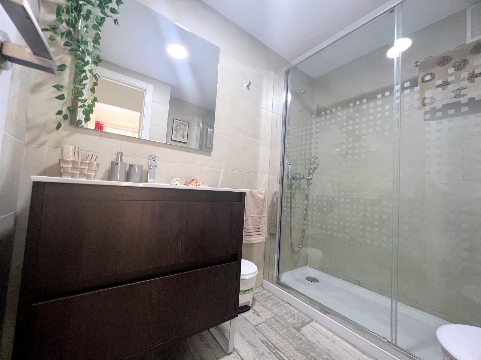 Imagen 16 Apto. Playa en venta en Salou /  Apartamento a pocos pasoso de la Playa Capellans.