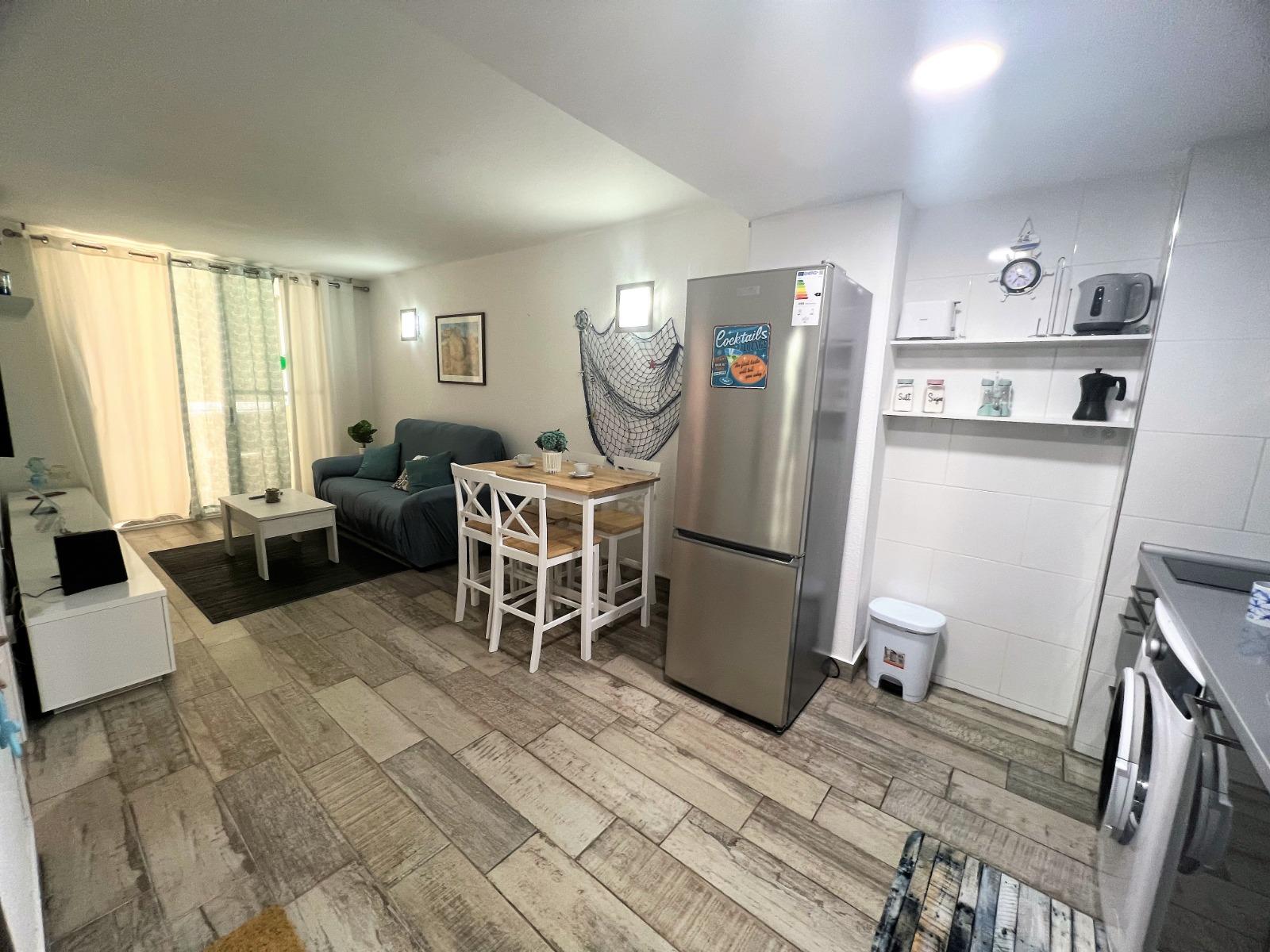 Imagen 20 Apto. Playa en venta en Salou /  Apartamento a pocos pasoso de la Playa Capellans.
