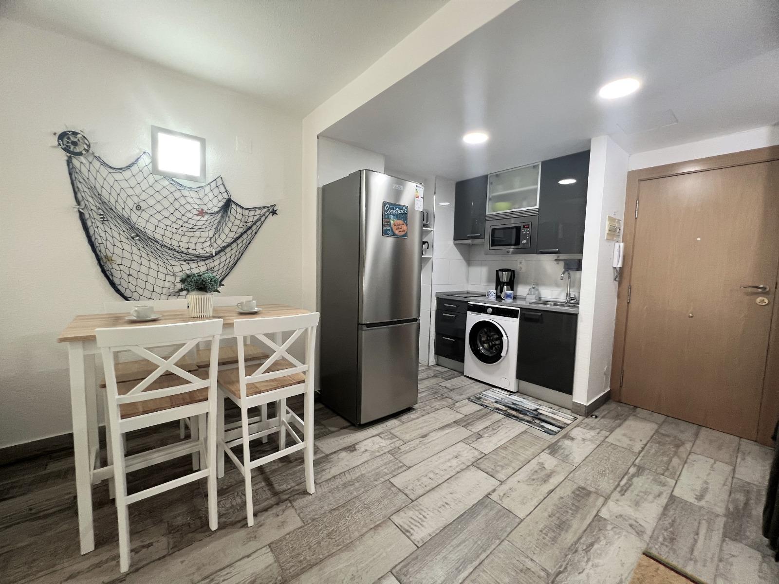 Imagen 27 Apto. Playa en venta en Salou /  Apartamento a pocos pasoso de la Playa Capellans.