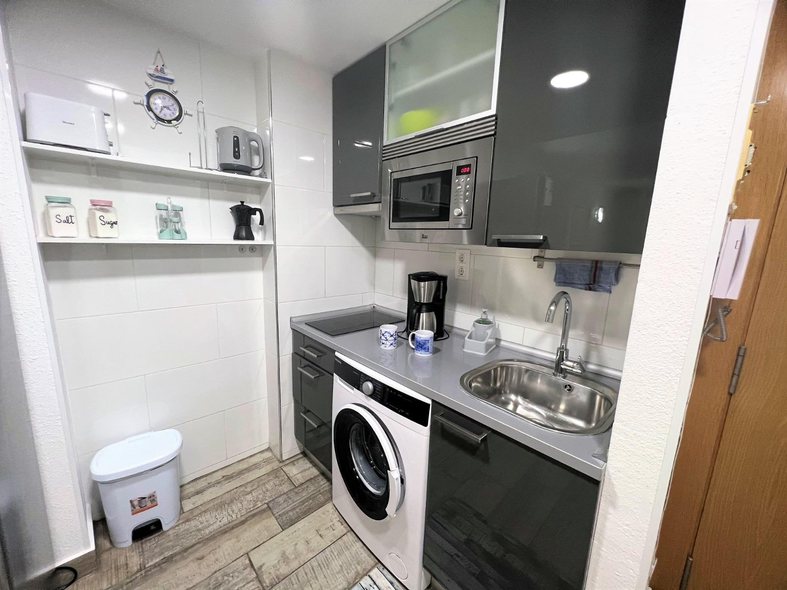 Imagen 33 Apto. Playa en venta en Salou /  Apartamento a pocos pasoso de la Playa Capellans.
