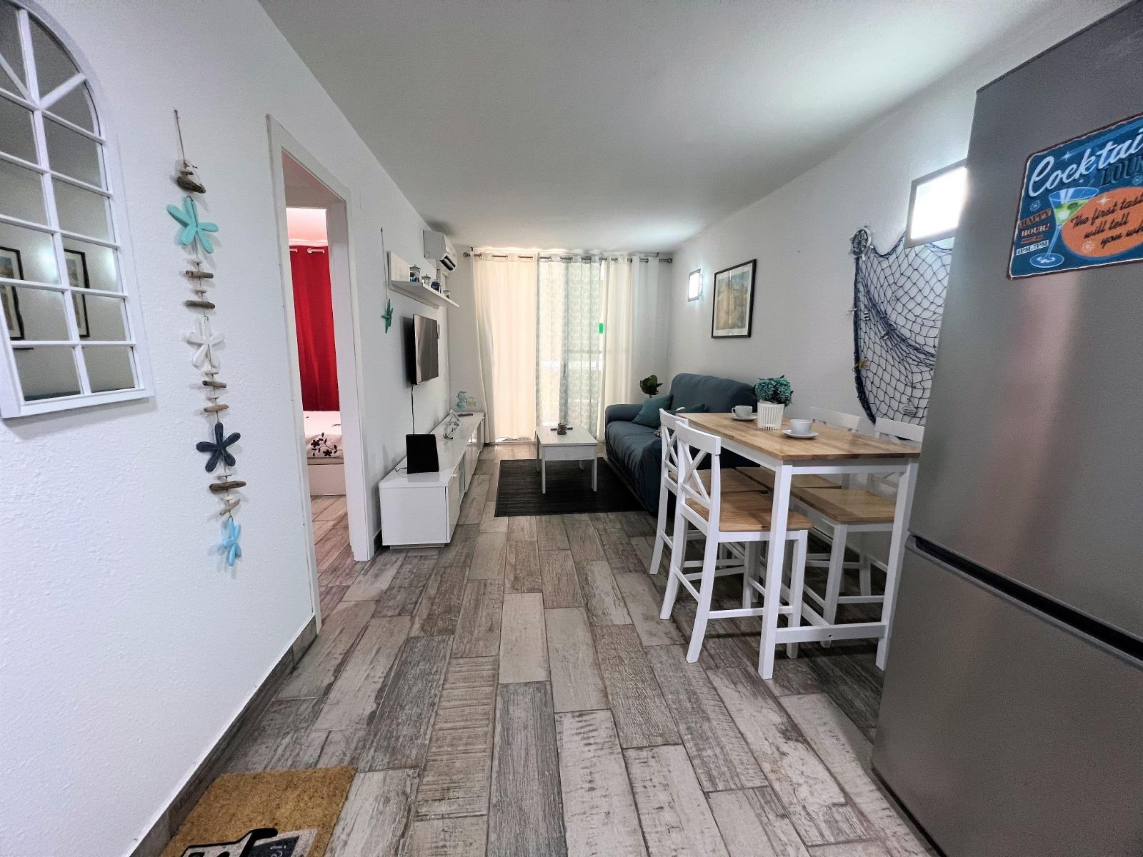 Imagen 4 Apto. Playa en venta en Salou /  Apartamento a pocos pasoso de la Playa Capellans.