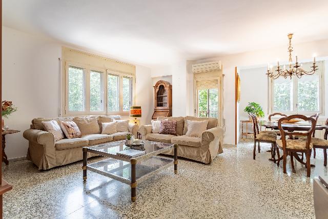 Imagen 3 Inmueble 303220 - Piso en venta en Reus / Cerca del Mercado y a 5 min. del centro de Reus.