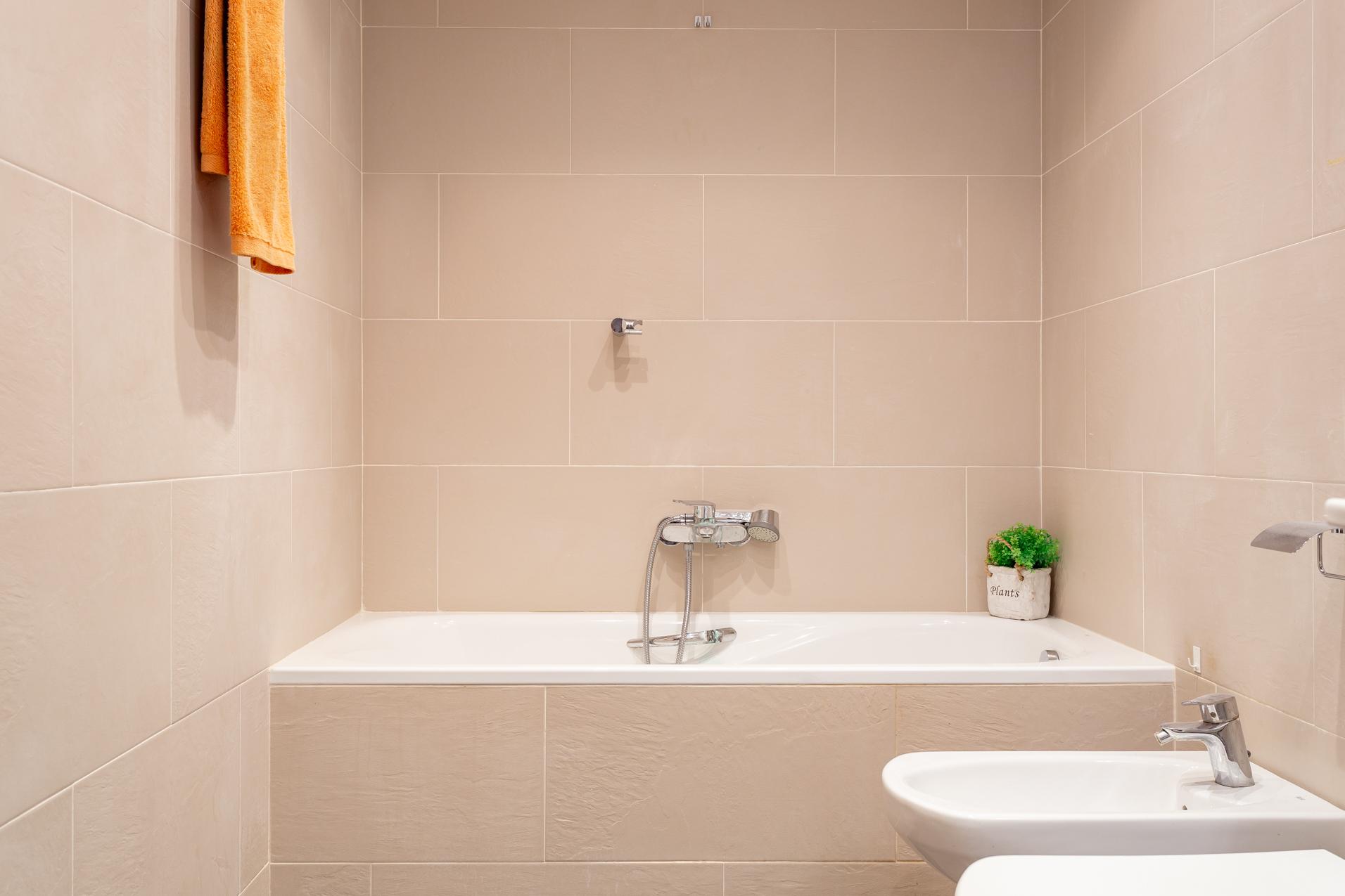 Imagen 26 Piso en venta en Reus / Cerca del Mercado y a 5 min. del centro de Reus.