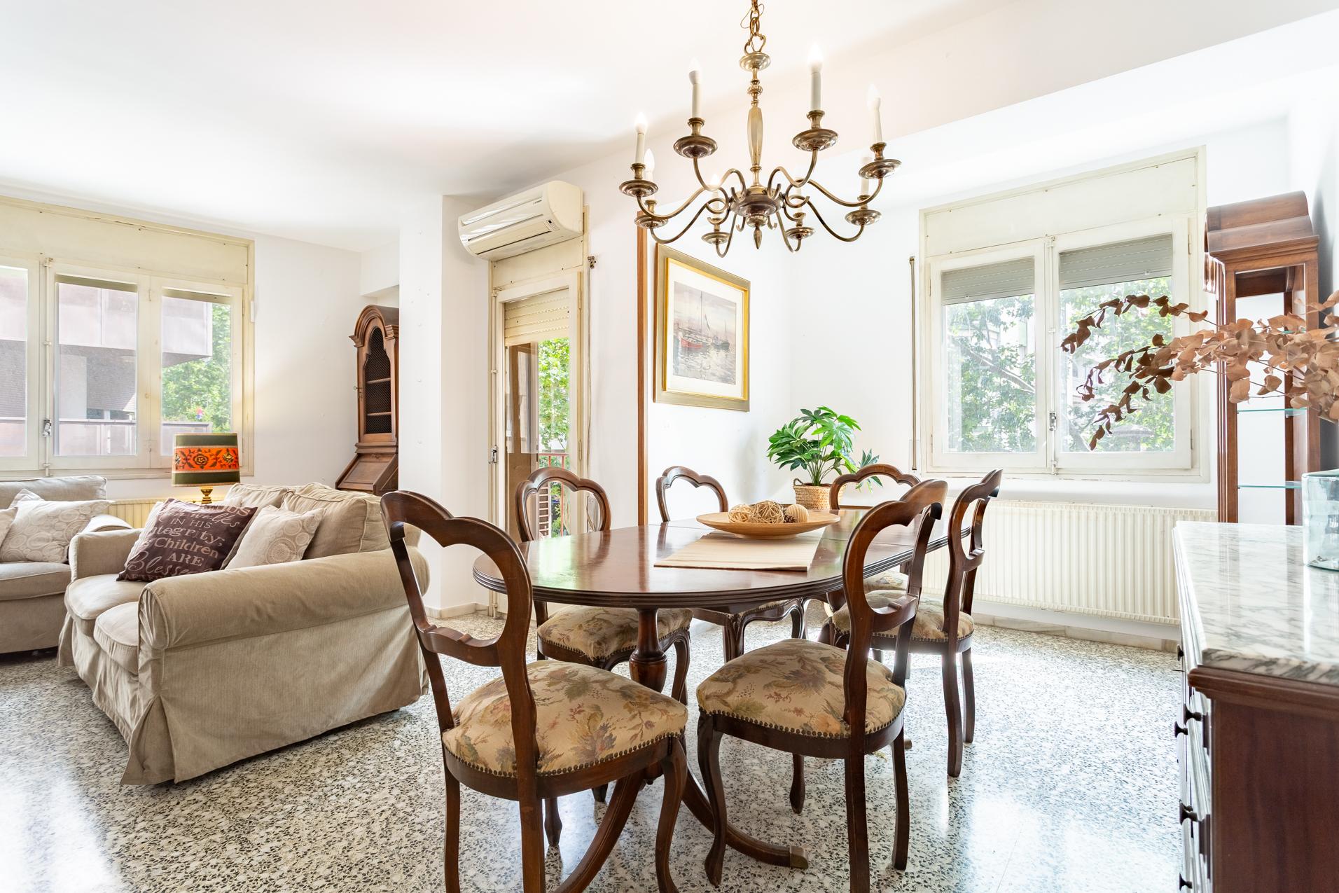Imagen 1 Piso en venta en Reus / Cerca del Mercado y a 5 min. del centro de Reus.