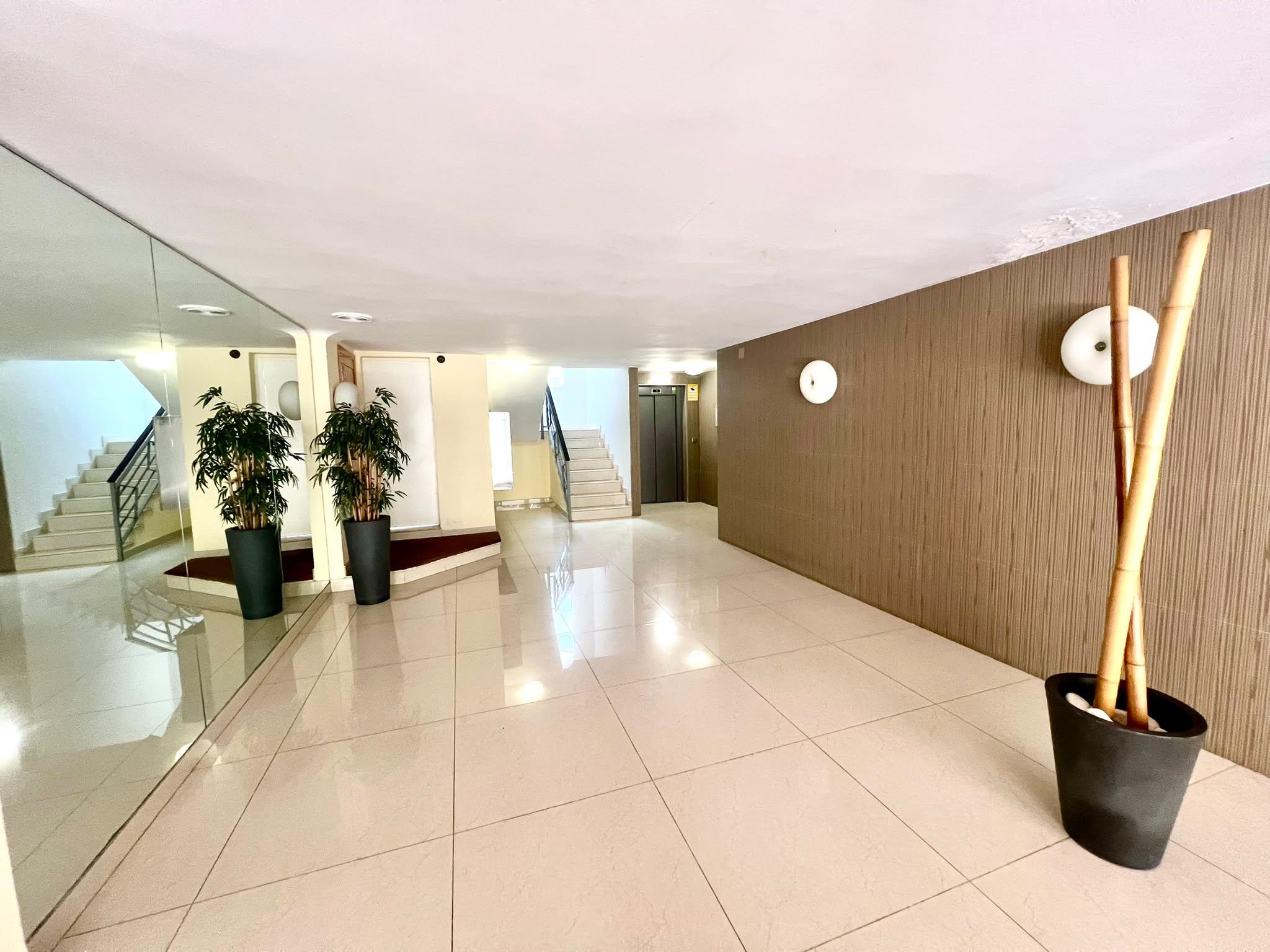 Imagen 18 Apto. Playa en venta en Salou / Apartamento en el Paseo Miramar.