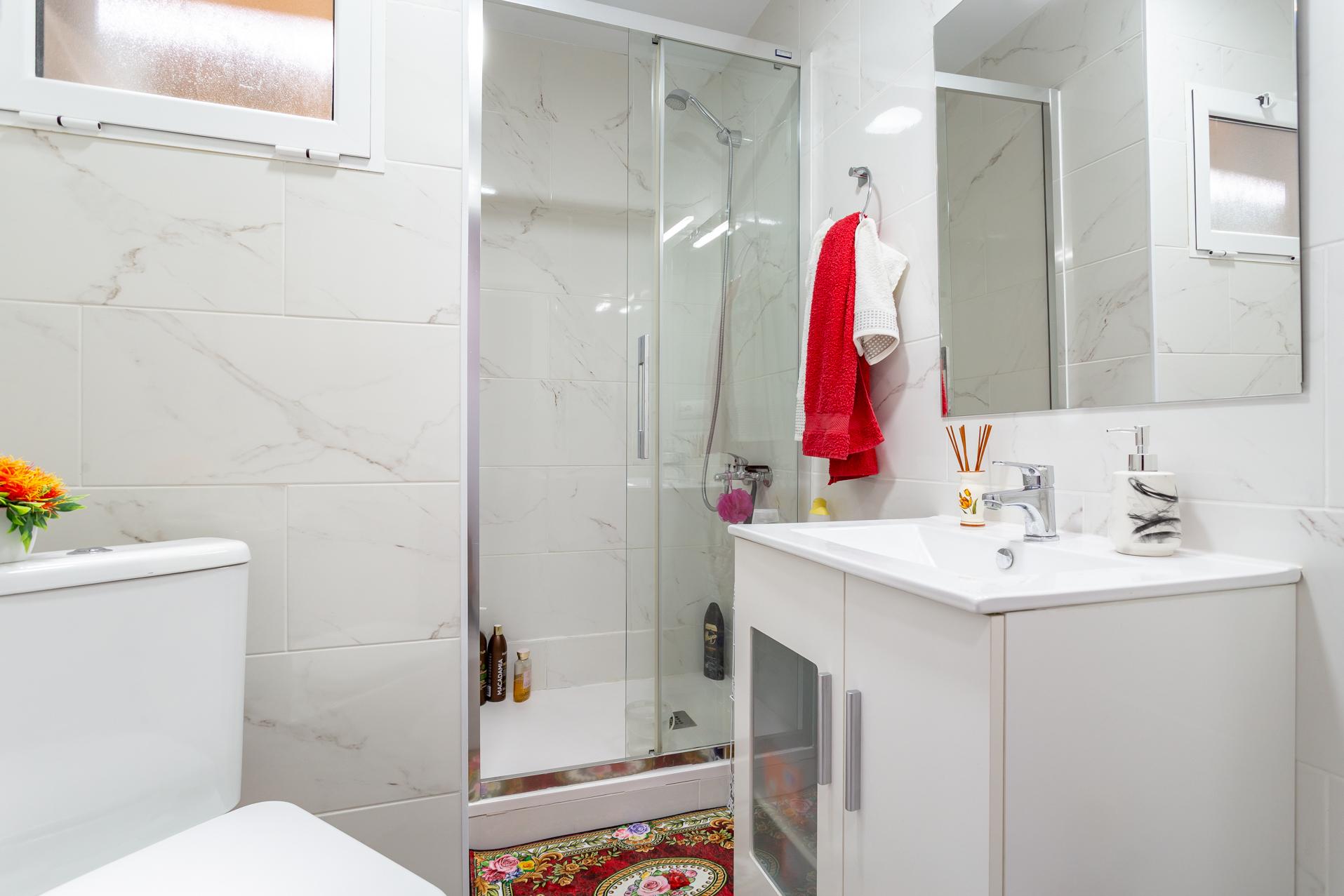 Imagen 19 Piso en venta en Reus / Ubicado en una zona céntrica.
