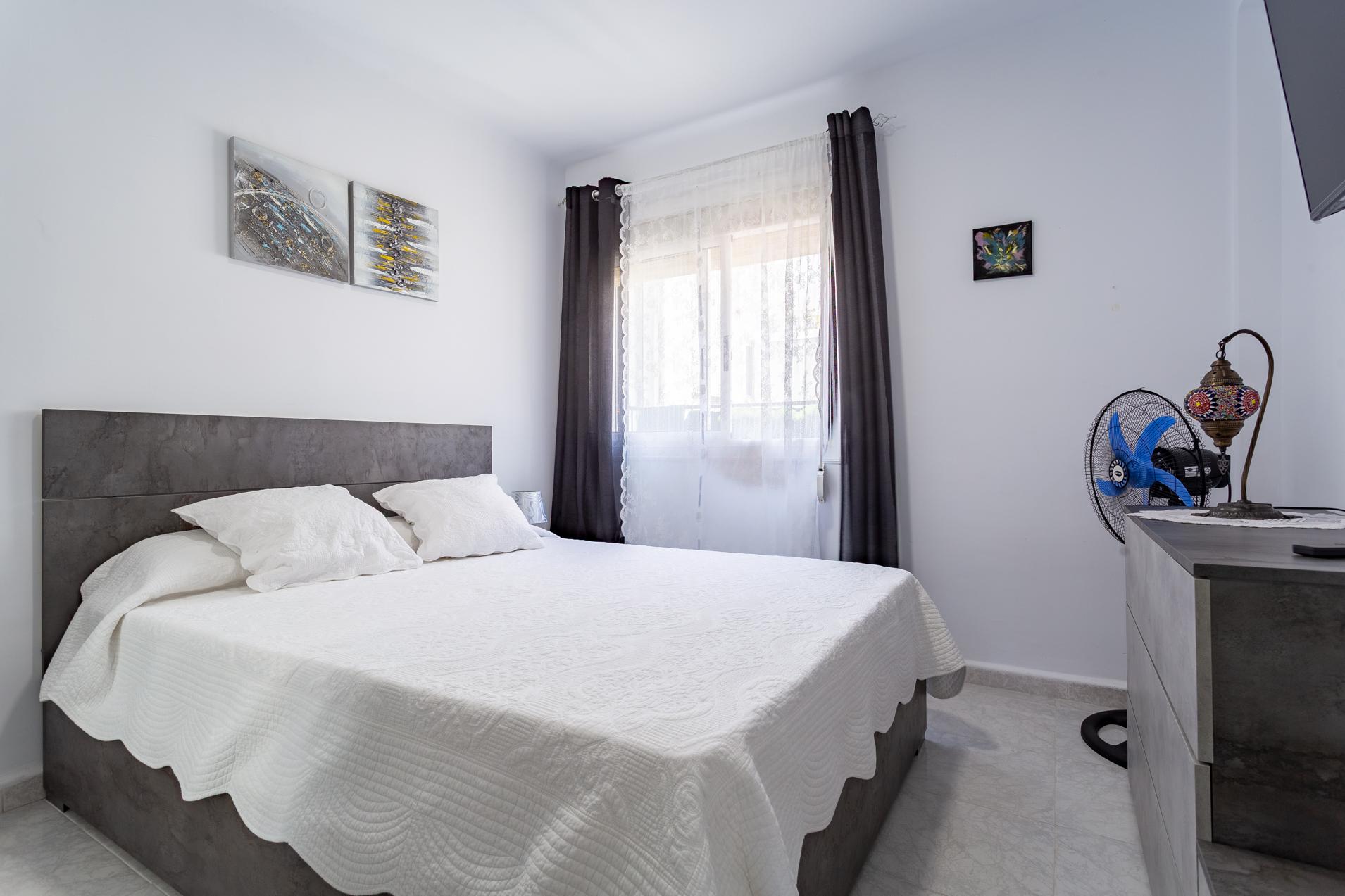 Imagen 13 Piso en venta en Reus / Ubicado en una zona céntrica.