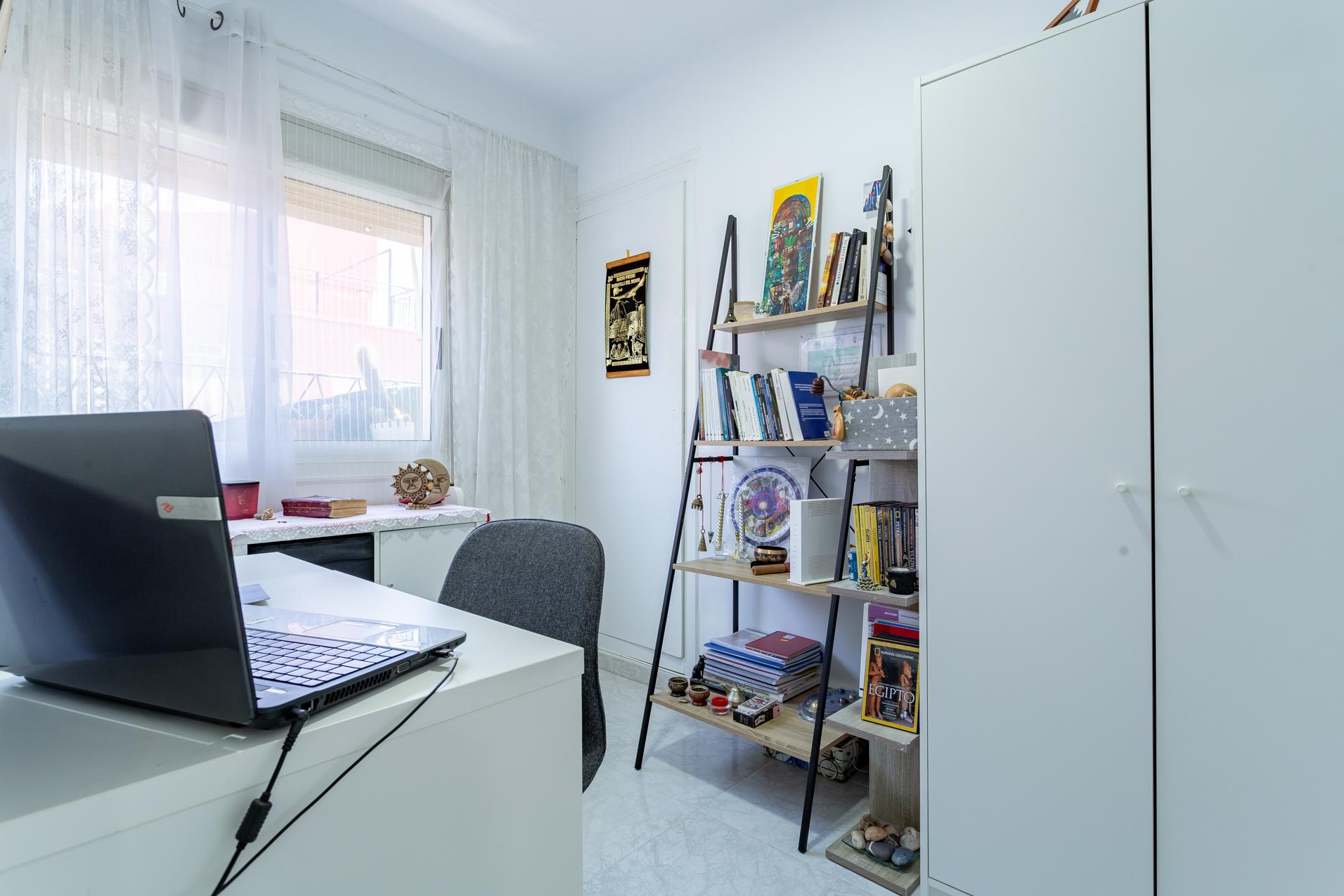 Imagen 18 Piso en venta en Reus / Ubicado en una zona céntrica.