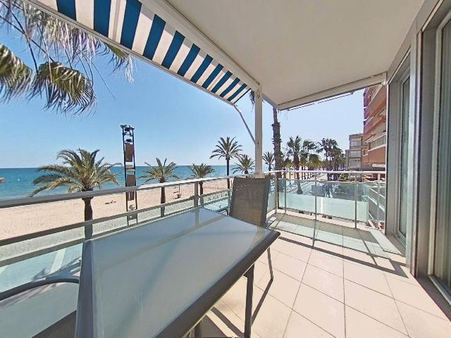 Imagen 1 Inmueble 303707 - Apto. Playa en venta en Salou / Primera linea de la playa Ponent