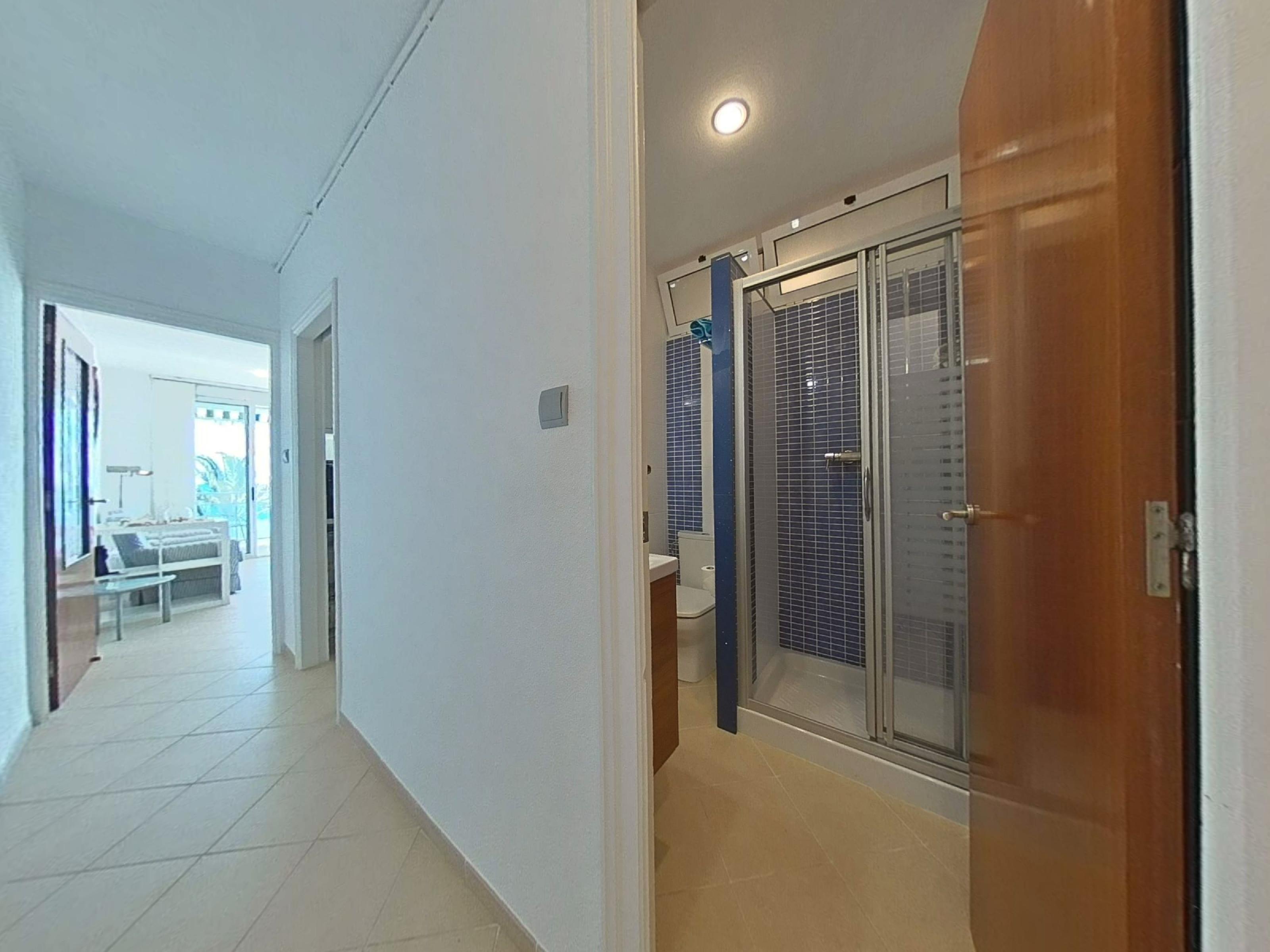 Imagen 24 Apto. Playa en venta en Salou / Primera linea de la playa Ponent