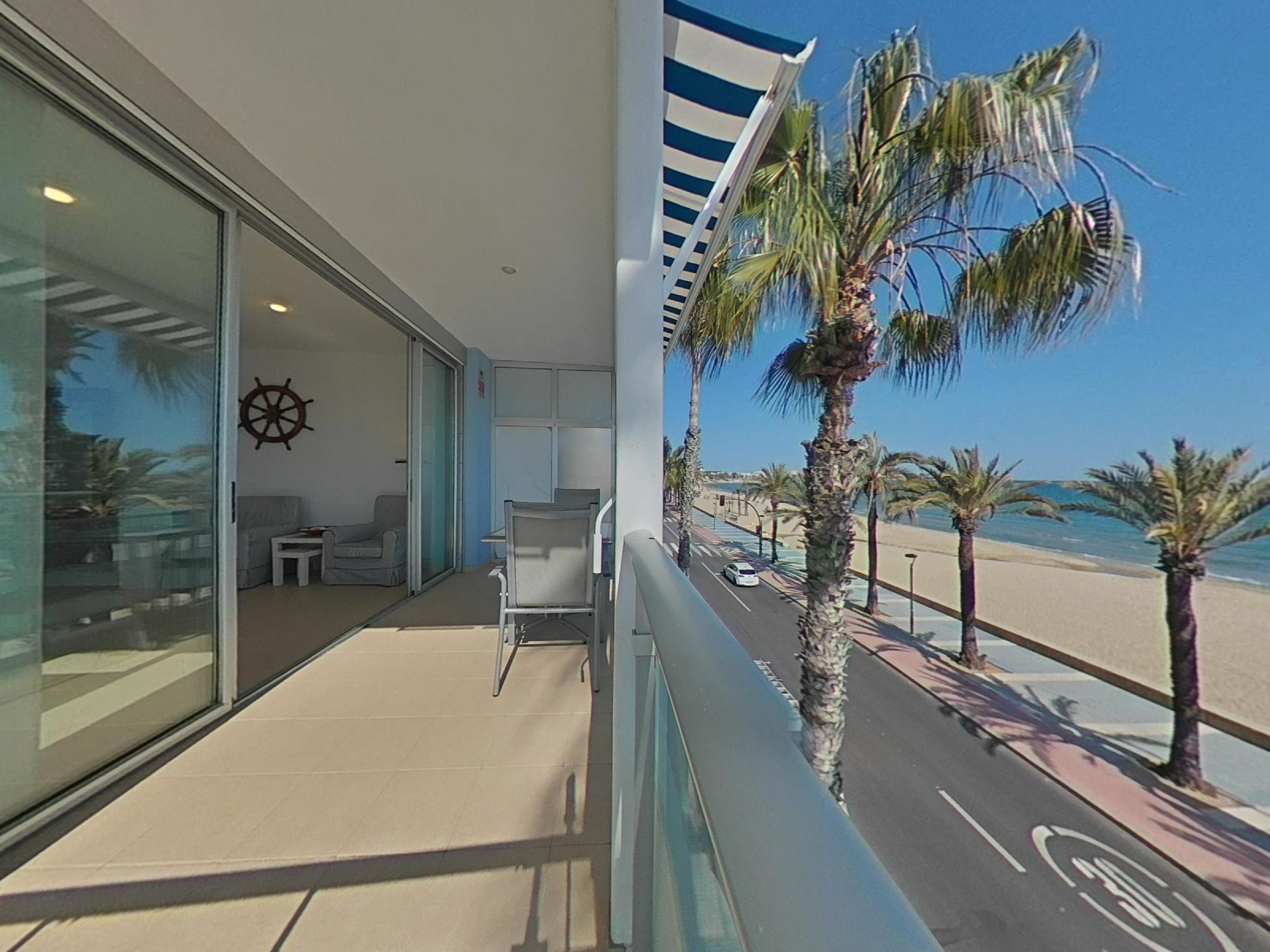 Imagen 30 Apto. Playa en venta en Salou / Primera linea de la playa Ponent