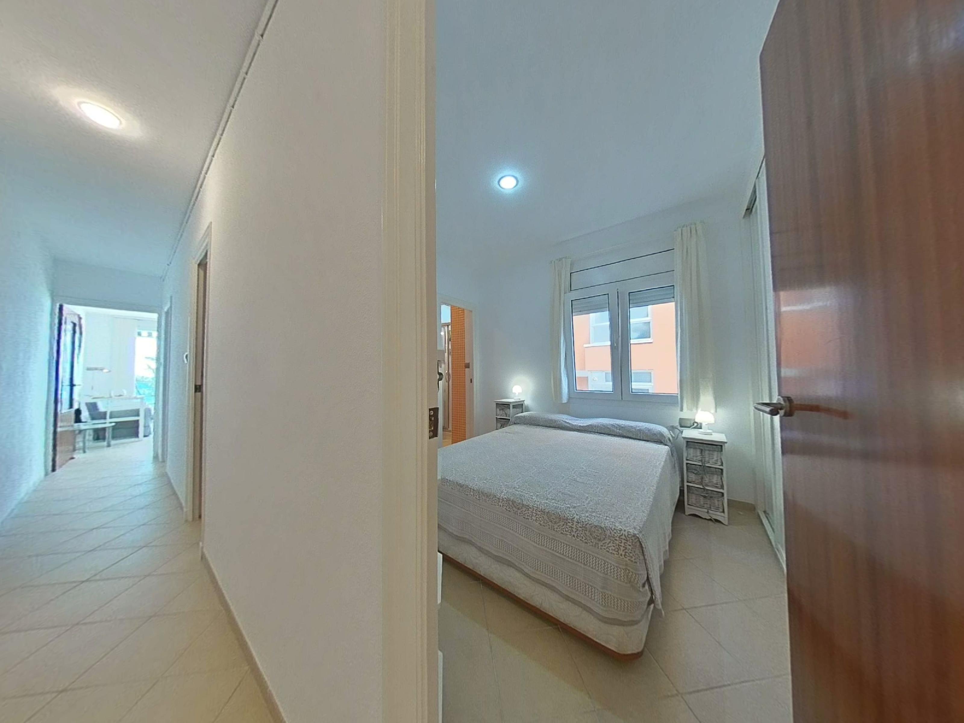 Imagen 7 Apto. Playa en venta en Salou / Primera linea de la playa Ponent