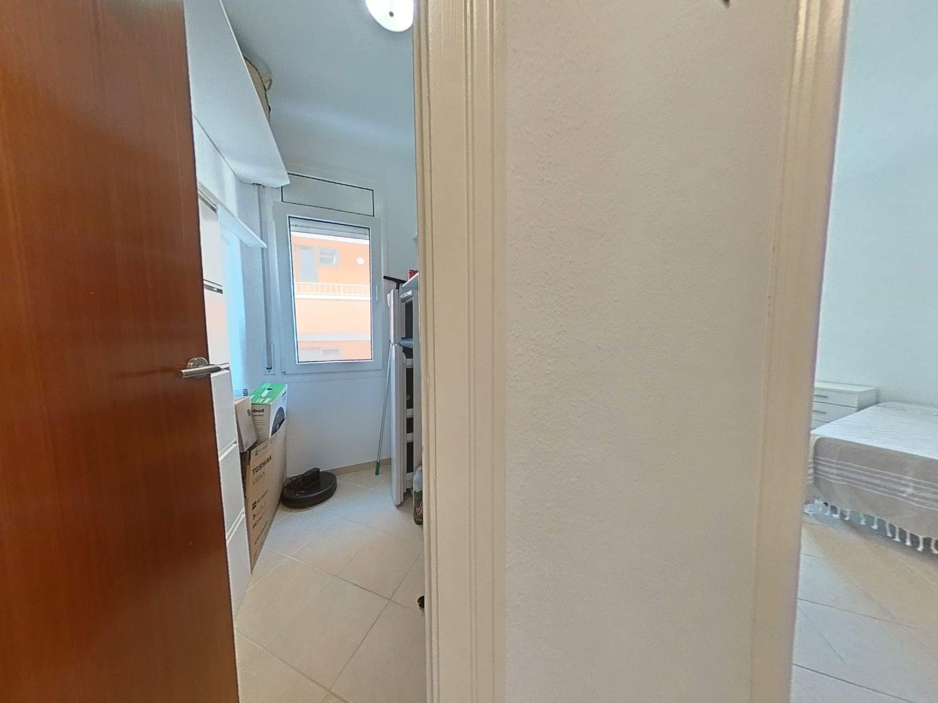 Imagen 10 Apto. Playa en venta en Salou / Primera linea de la playa Ponent
