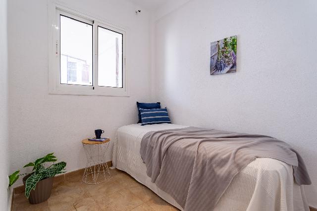 Imagen 10 Inmueble 303731 - Apartamento en venta en Salou / Piso en pleno centro turístico de Salou.