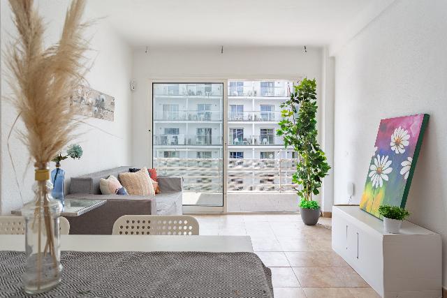 Imagen 1 Inmueble 303731 - Apartamento en venta en Salou / Piso en pleno centro turístico de Salou.