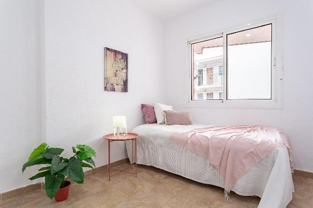 Imagen 11 Inmueble 303731 - Apartamento en venta en Salou / Piso en pleno centro turístico de Salou.