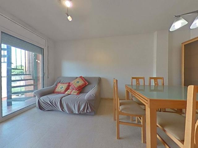 Imagen 1 Inmueble 303773 - Ático en venta en Salou / Centro de Salou, cerca de comercios y servicios.